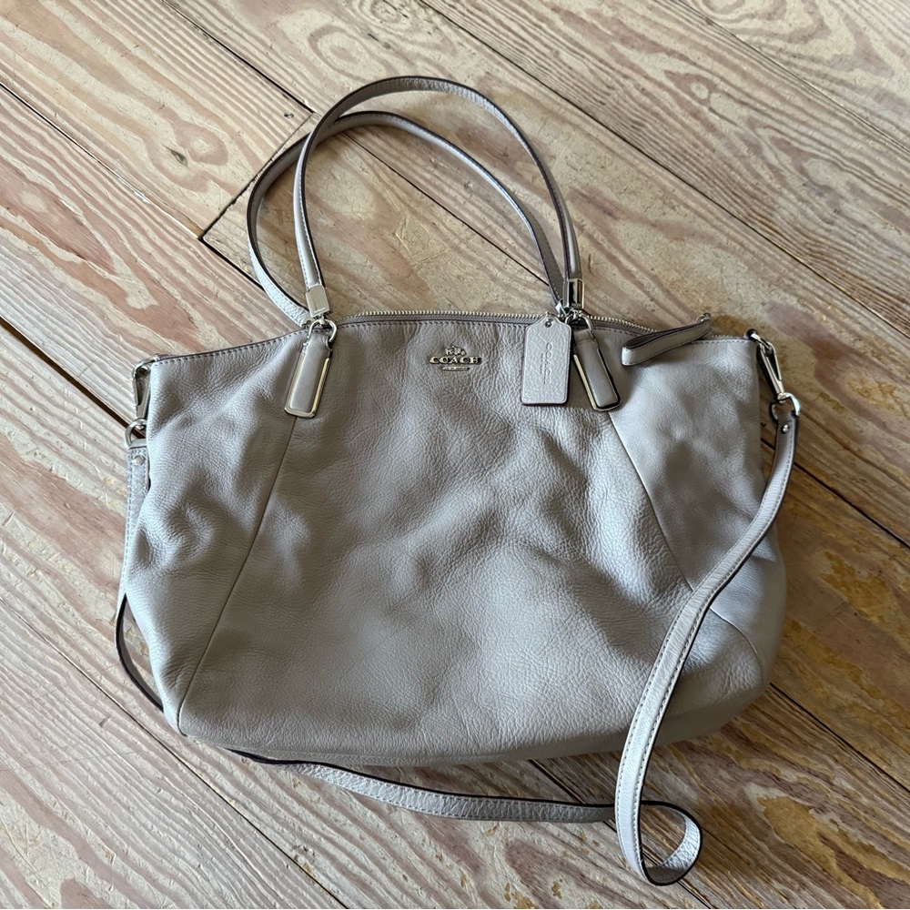 Coach Kelsey satchel